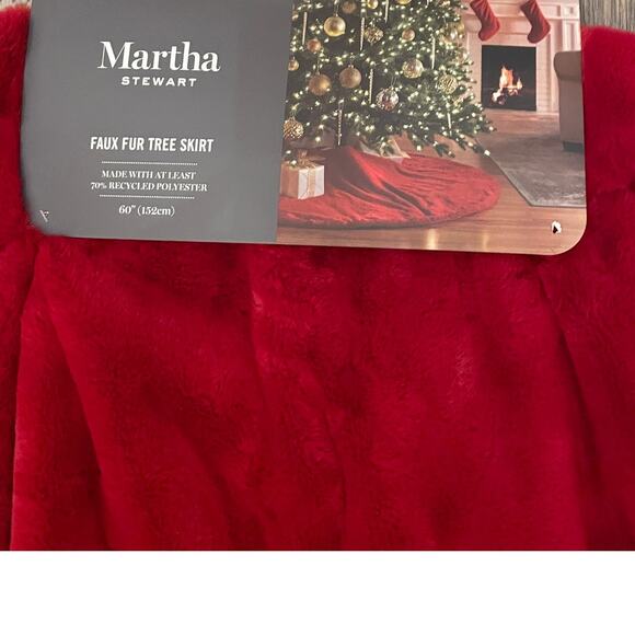 Martha Stewart Faux Fur Christmas Tree Skirt 60in Holiday Red New - Picture 11 of 11